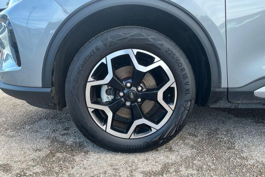 Ford KUGA Photo autoimg-ad1a4e0eec40e708e7b2e704d753bfd0cc3da43e.jpg