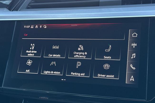 Audi e-tron Photo 51