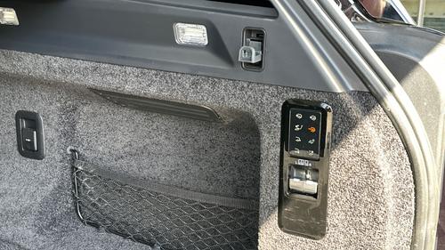 Land Rover Range Rover Photo autoimg-ad1c285f983d6c0cecedd0223455be19d55939f6.jpg