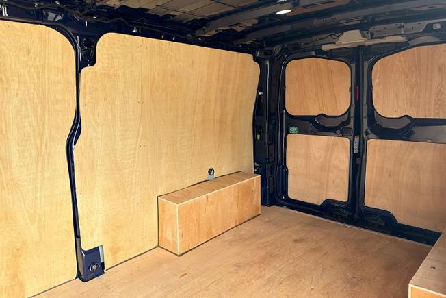 Volkswagen E-Transporter Photo 9