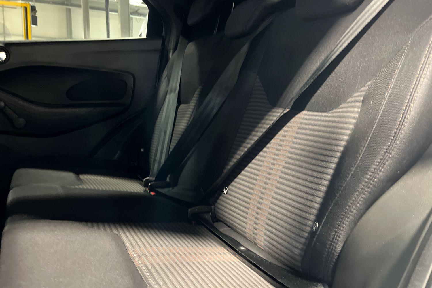 Ford KA+ Photo 19
