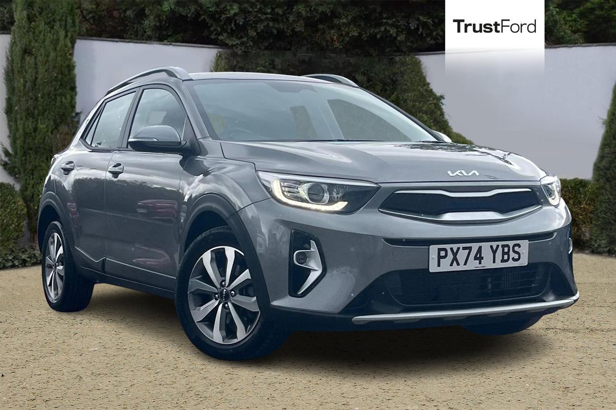 Kia Stonic listing photo