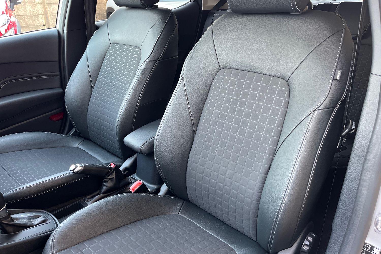 Ford FIESTA Photo 18
