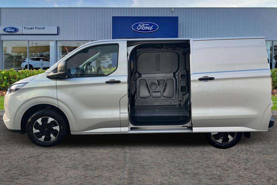 Used Ford TRANSIT CUSTOM 5