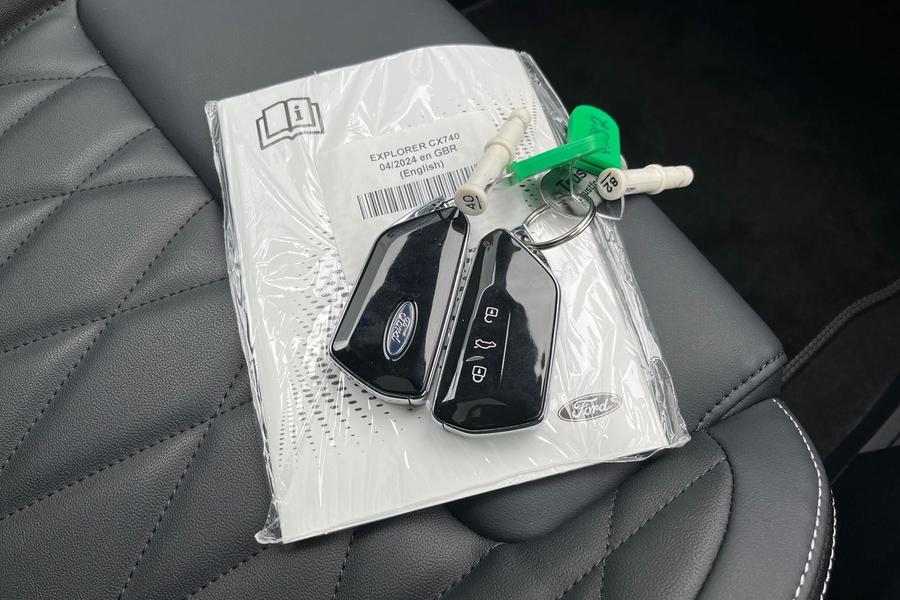 Ford Explorer Photo autoimg-ad29fd0e58c289bc6ea6113883485bedf2b583c0.jpg