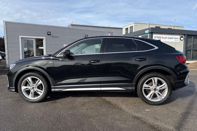 AUDI Q3 Photo 27