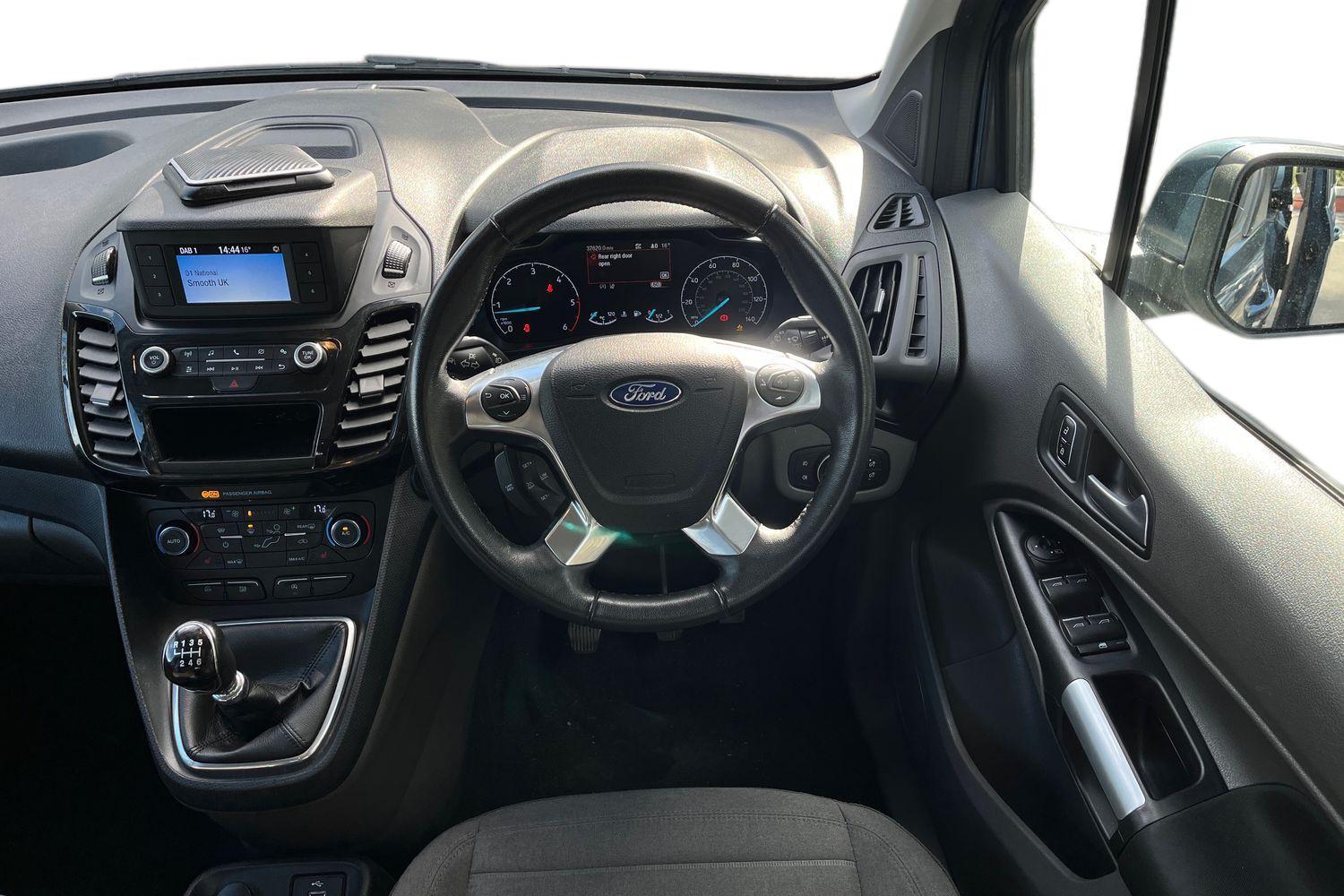 Ford Tourneo Connect Photo 10