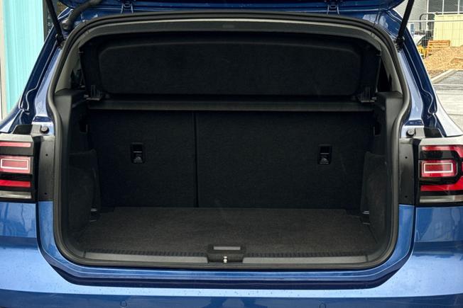 VOLKSWAGEN T-Cross Photo 12