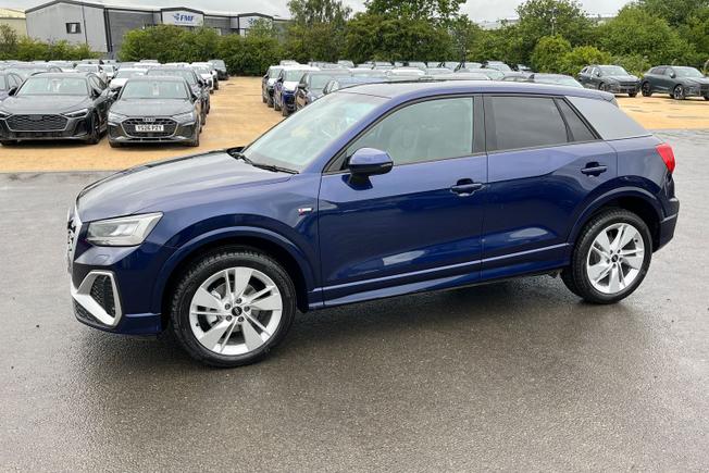 AUDI Q2 Photo 26