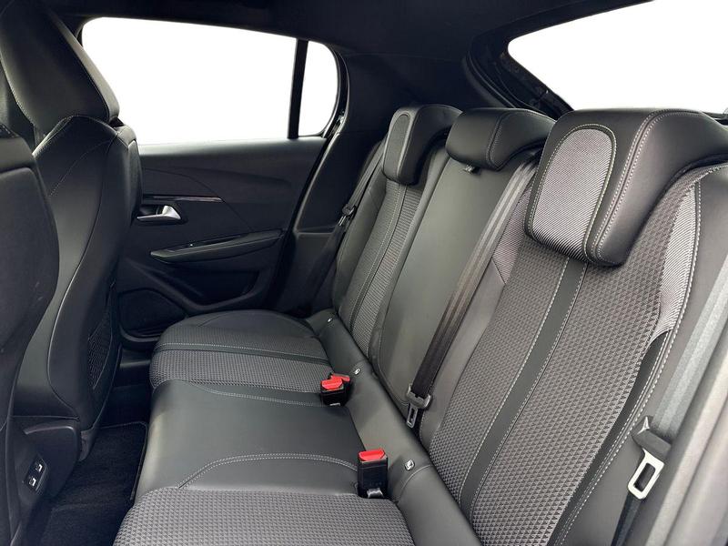 Used Peugeot 208 NU22EOR 17