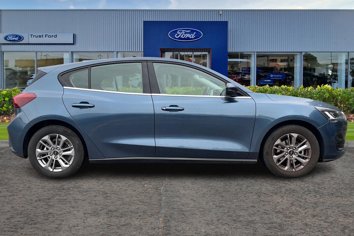 Ford FOCUS Photo 2