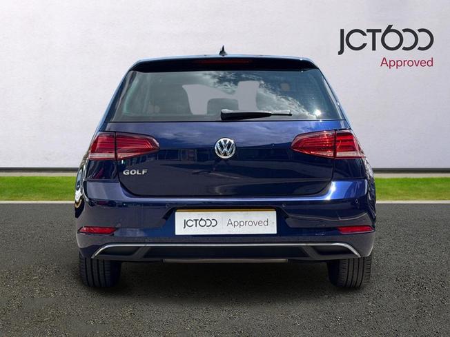 VOLKSWAGEN Golf Photo 7