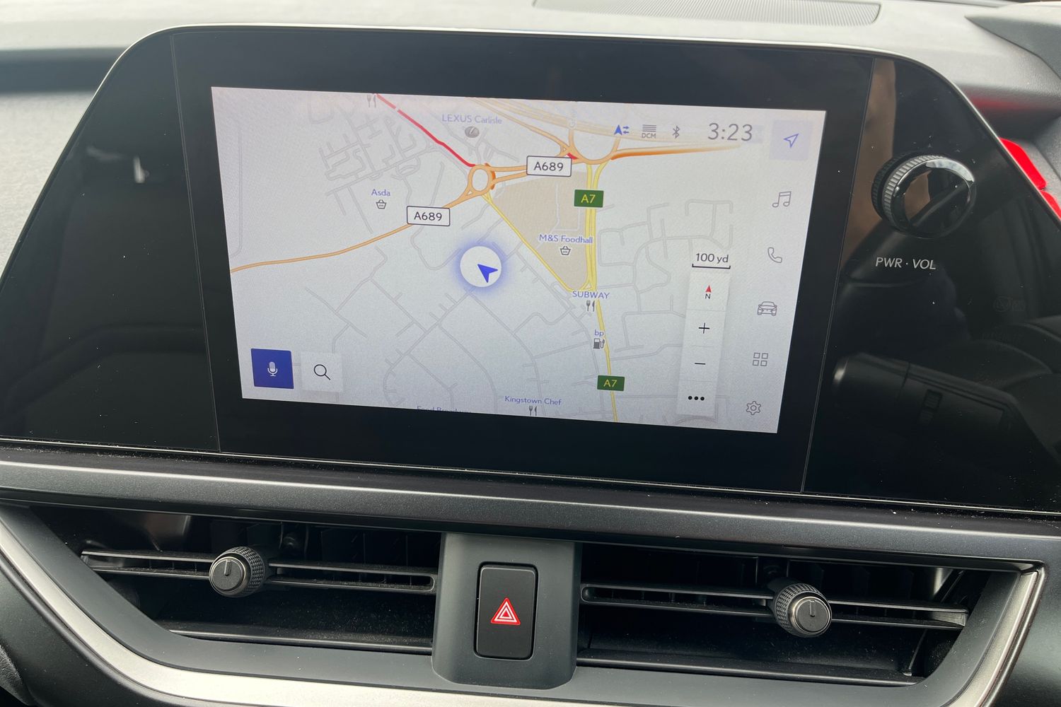 Lexus UX Photo 25