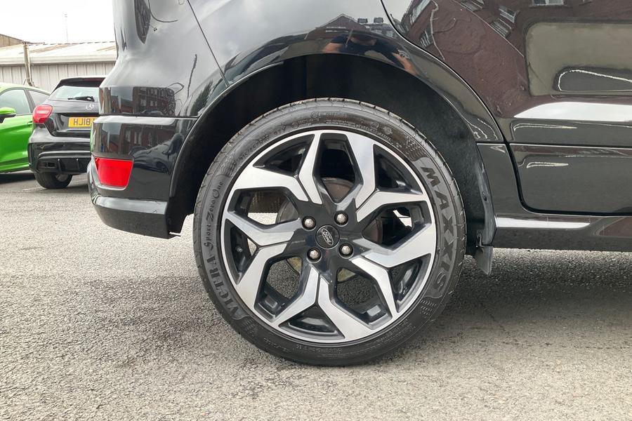 Ford ECOSPORT Photo autoimg-ad3e284c75e5eb62fac3b2994c168aca391f90be.jpg