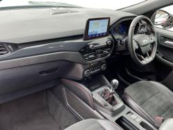 FORD Kuga Photo 2