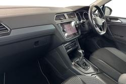 VOLKSWAGEN Tiguan Photo 2