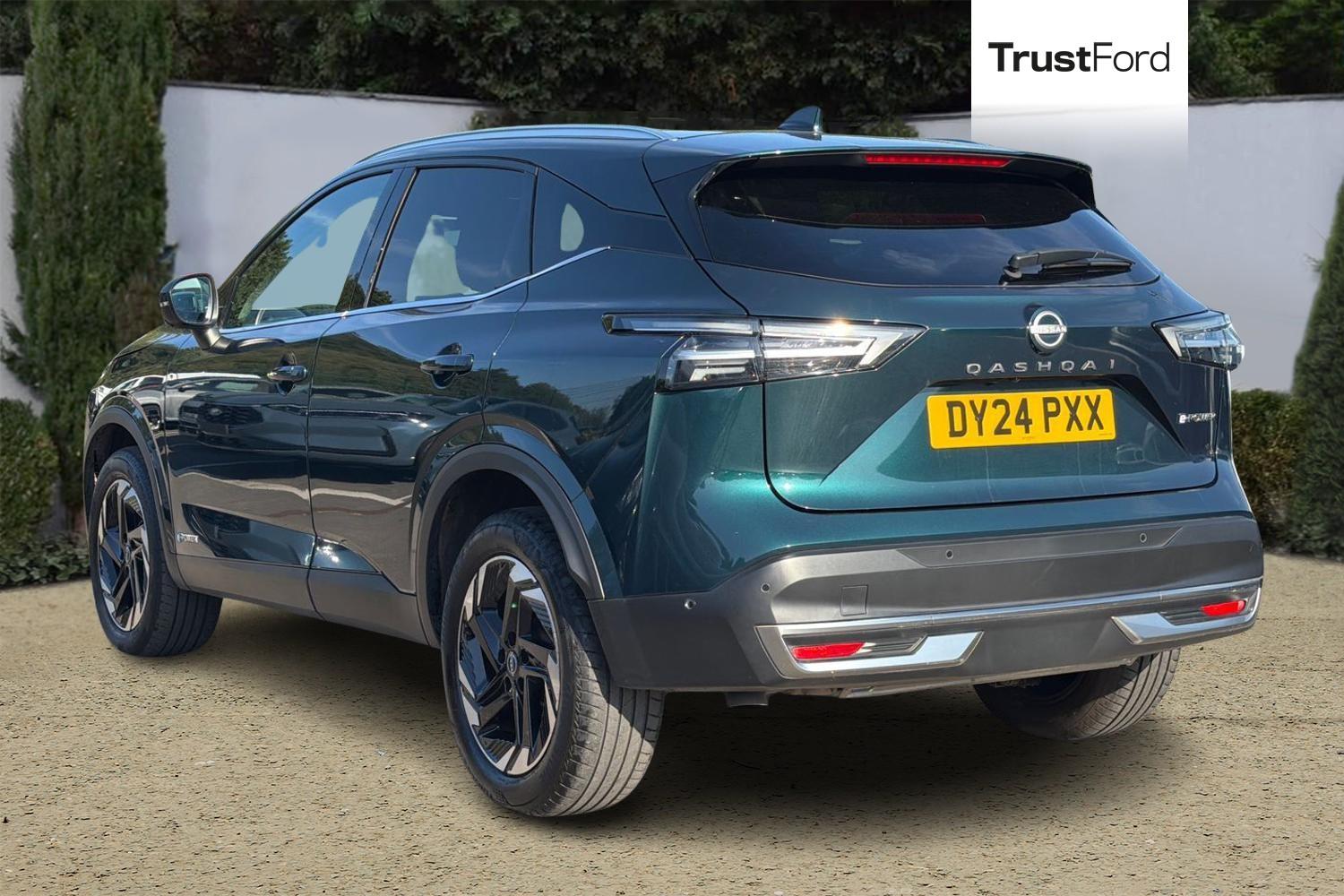 Nissan QASHQAI Photo 1