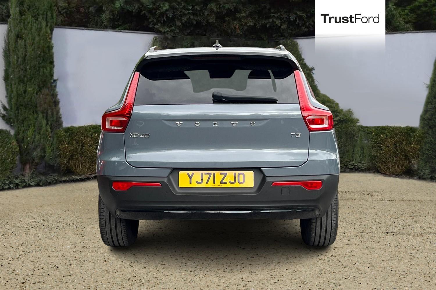 Volvo XC40 Photo 6