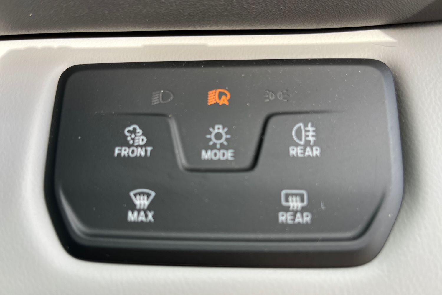 Ford Explorer Photo 34
