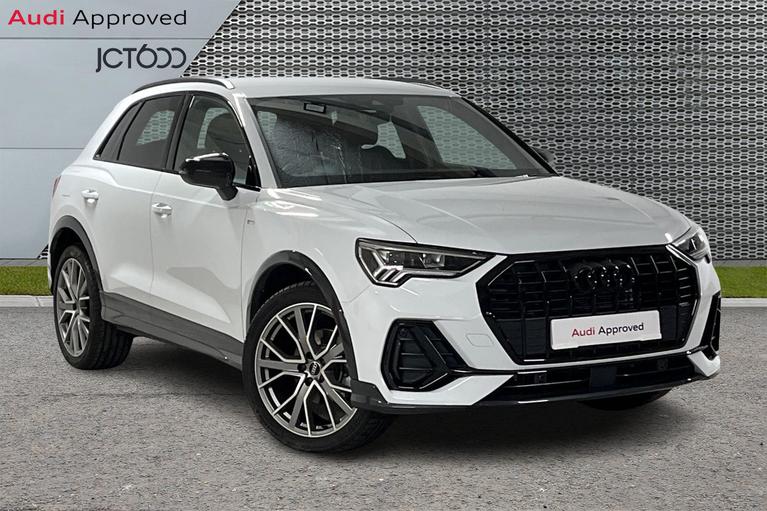Used 2025 Audi Q3 1.5 TFSI CoD 35 Black Edition SUV 5dr Petrol S Tronic Euro 6 (s/s) (150 ps) White at JCT600