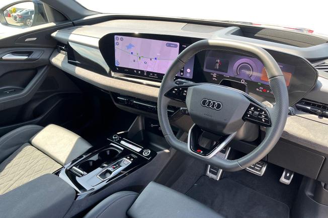 AUDI Q6 E-Tron Photo 6