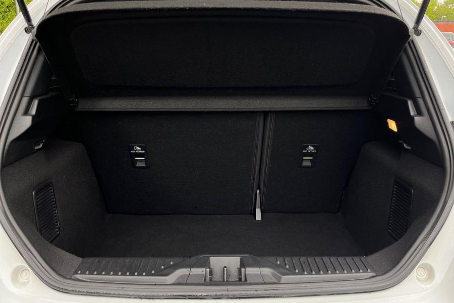 Ford Fiesta Photo autoimg-ad58dfd70afe044208dce26e02cb65505ddaf32b.jpg