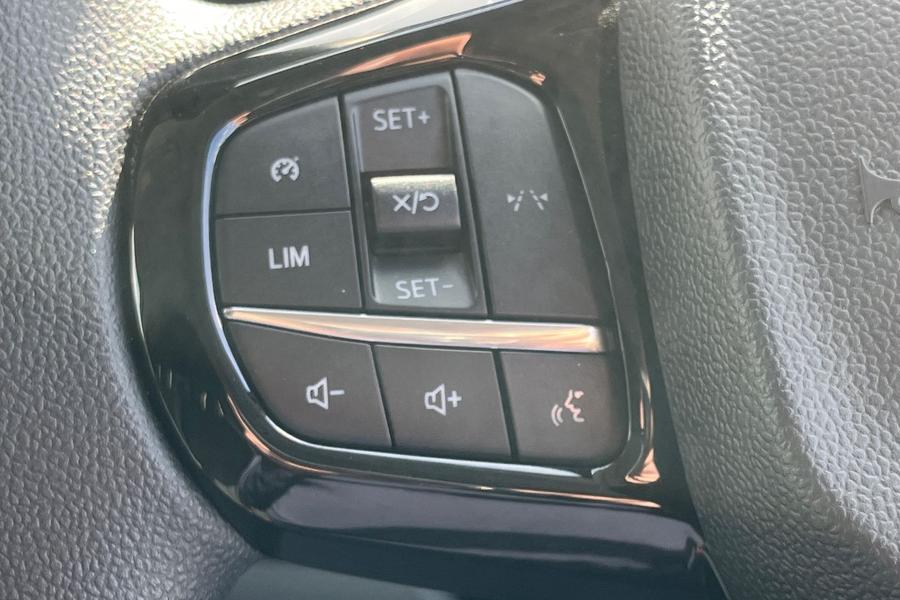Ford E-Transit Custom Photo autoimg-ad5a810700a46d7997b051f37200ad36615f9605.jpg