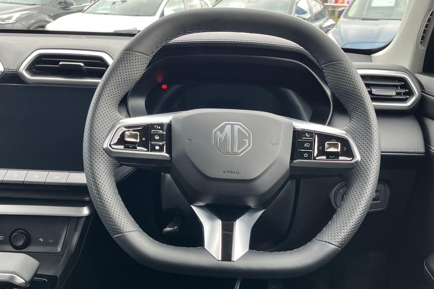 MG Motor UK ZS Photo 11