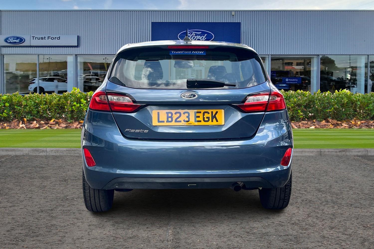 Ford FIESTA Photo 6