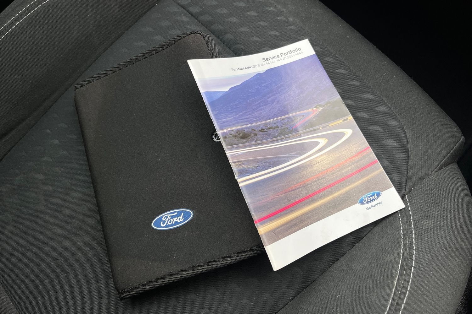 Ford FIESTA Photo 21