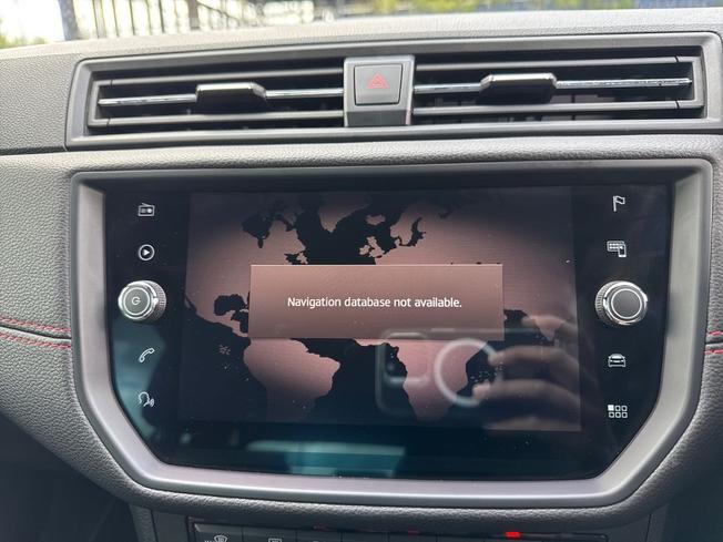 SEAT ARONA Photo 34