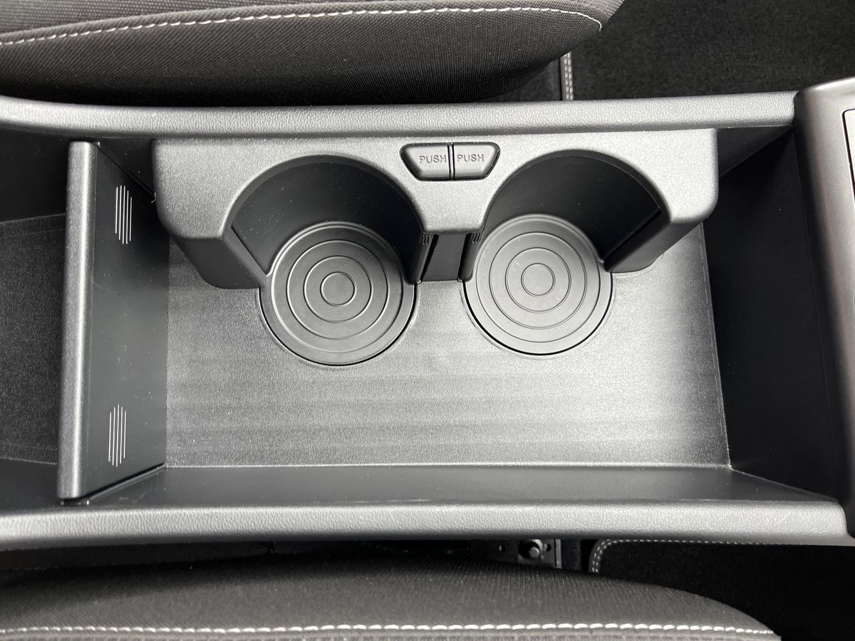 Hyundai KONA Photo 34