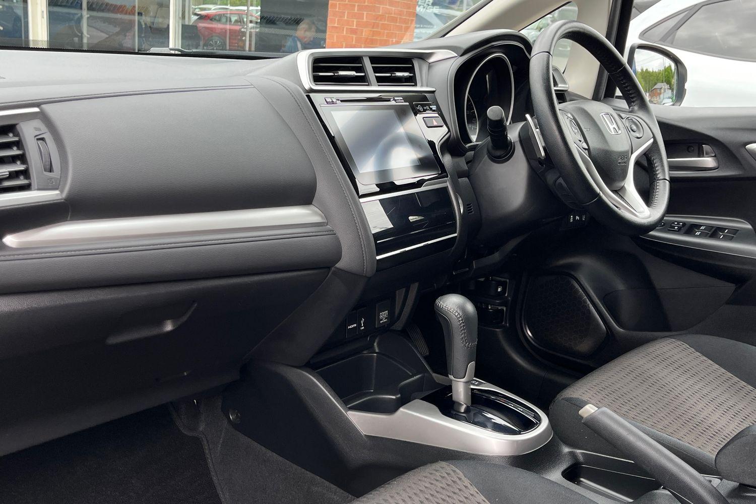 Honda JAZZ Photo 17
