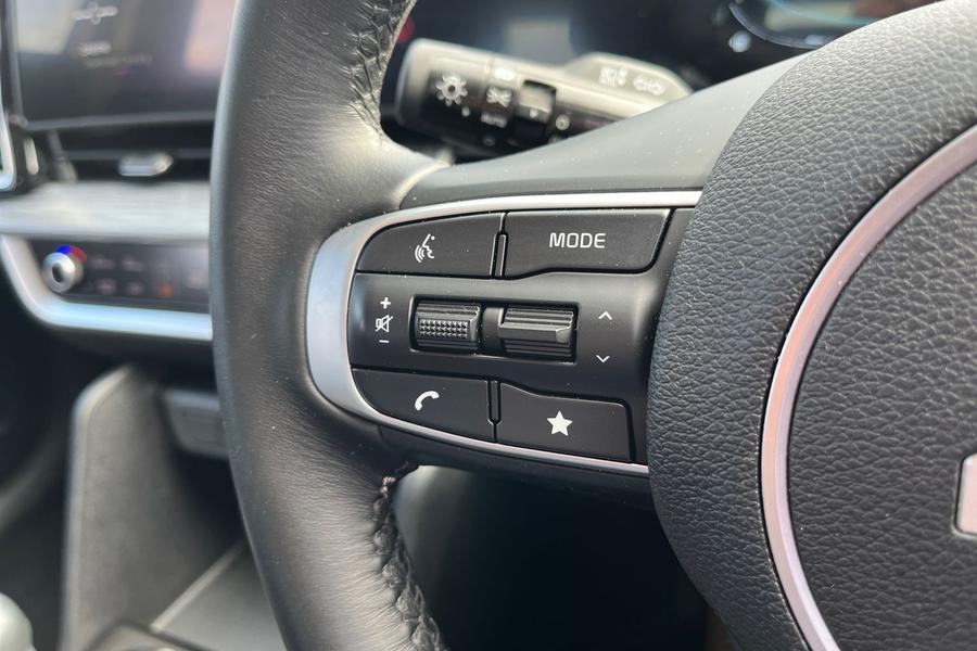 Kia SPORTAGE Photo autoimg-ad690943b37f8a9c68df99c0a7a40d94eeff121b.jpg