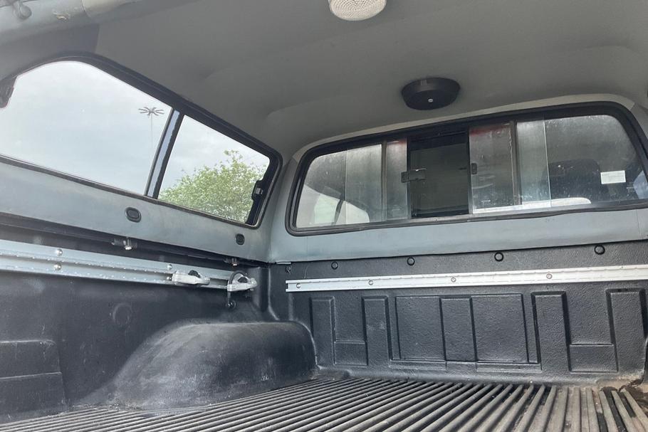Used Nissan Navara YN18XFG 4