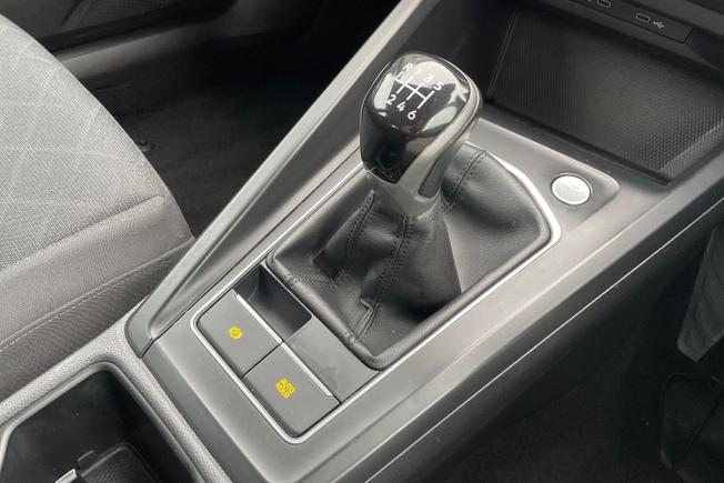 VOLKSWAGEN Golf Photo 25