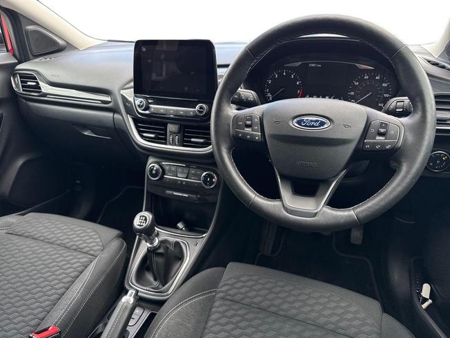 FORD Puma Photo 11