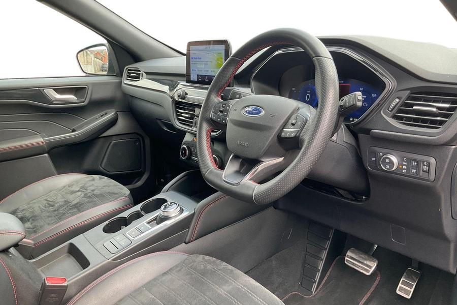 Ford Kuga Photo autoimg-ad6feec8668c1f914612181e11edf7b6f6641995.jpg