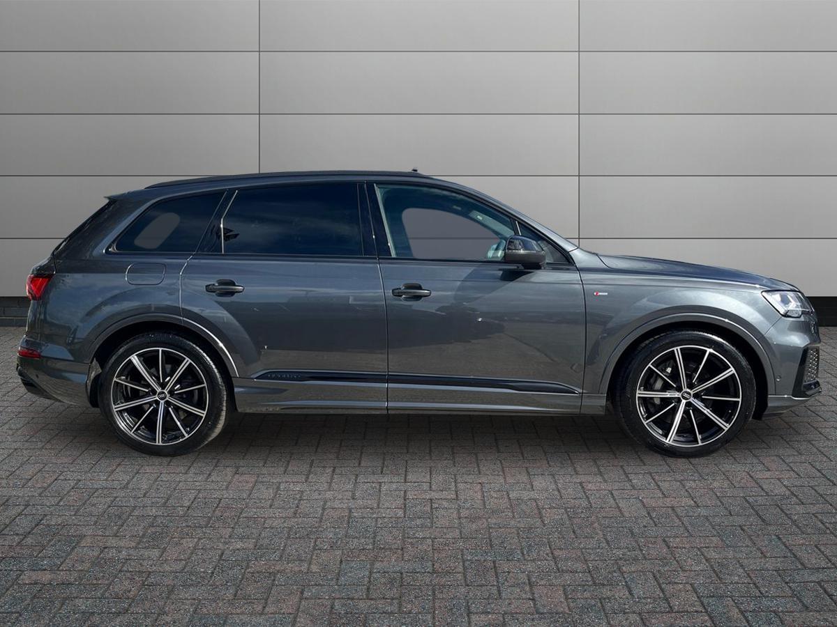 Audi Q7 Photo autoimg-ad748cdb488203928f15d5726ce29f07a4bfe214.jpg