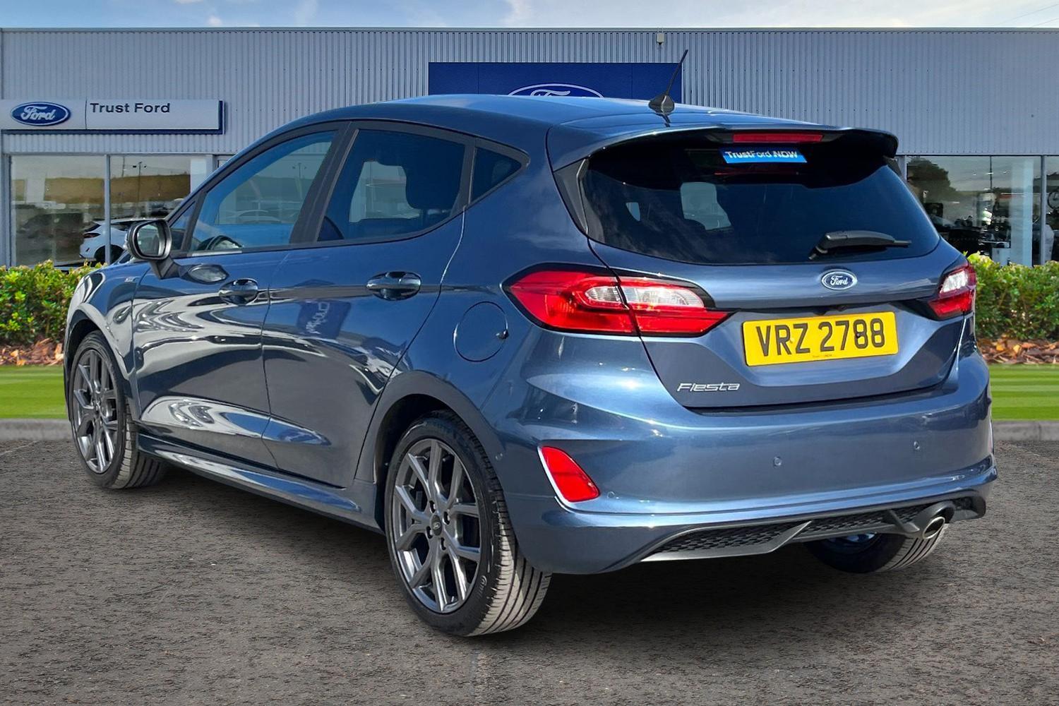 Ford FIESTA Photo 1