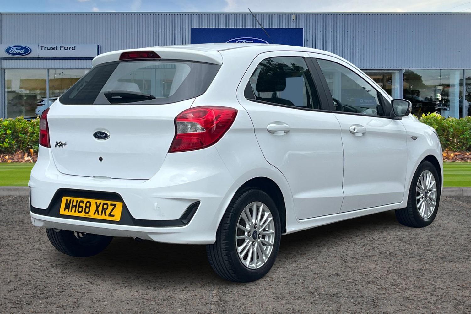 Ford KA+ Photo 3