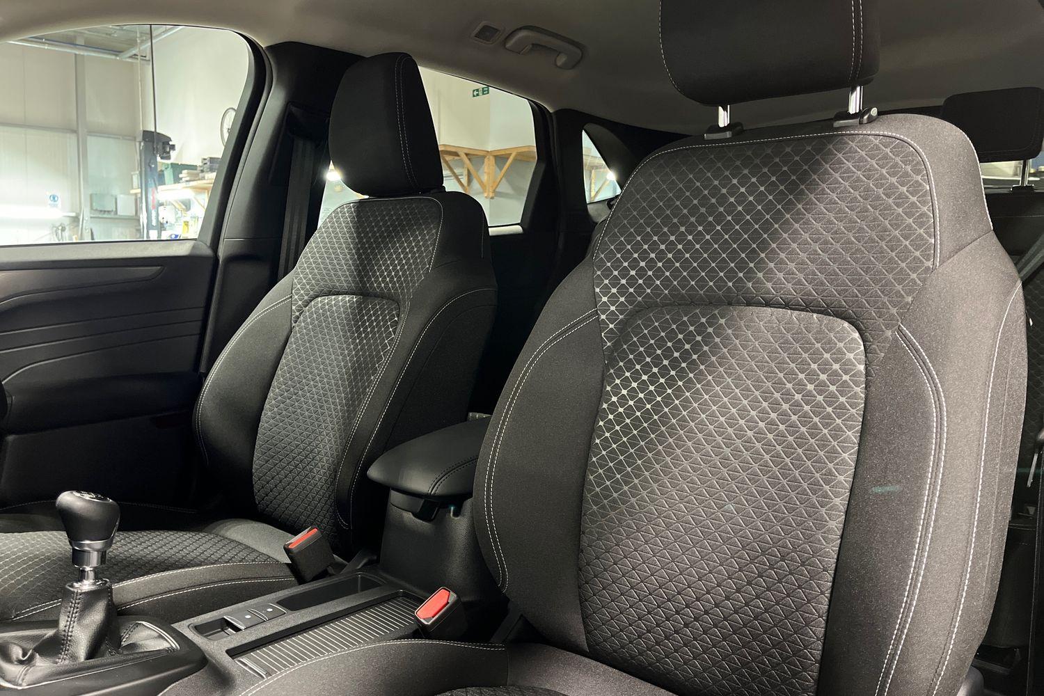 Ford Kuga Photo 18