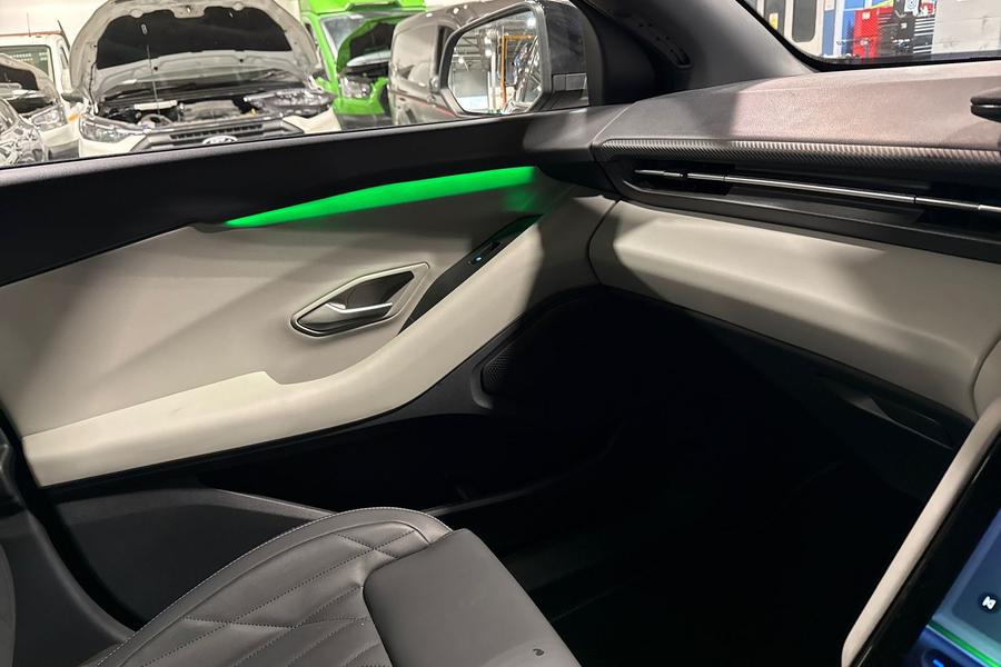 Ford Explorer Photo autoimg-ad878e11d6767168ca9862ce1c10c98cc798909c.jpg