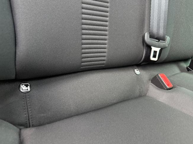 SEAT ARONA Photo 23