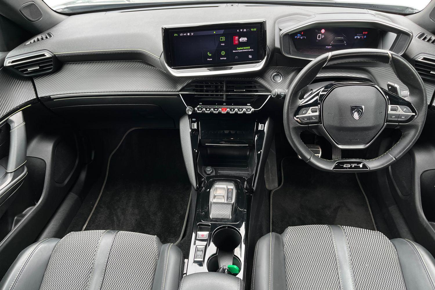 Peugeot 2008 Photo 9