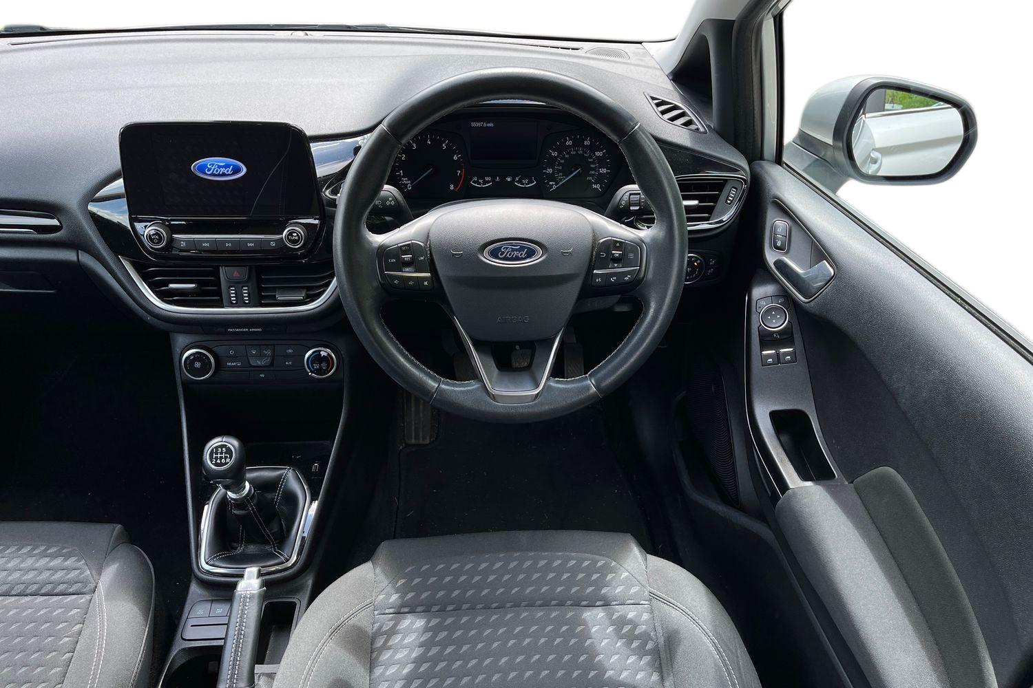 Ford Fiesta Photo 10