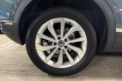 VOLKSWAGEN T-Roc Photo 5