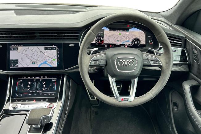 AUDI Rsq8 Photo 11