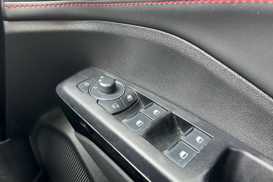 Ford PUMA Photo autoimg-ad97da0d4742b8514844089d446d40179aef5871.jpg