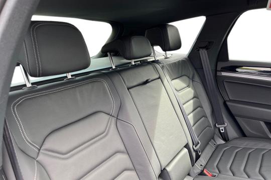 Volkswagen Touareg Photo autoimg-ad980ebfc628904d712ff831680cd296ae4755ca.jpg